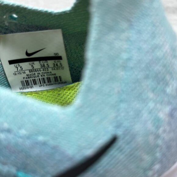 Nike Free RN Flyknit Running Shoes - Women's Size 7.5 - Blue - Picture 10 of 10